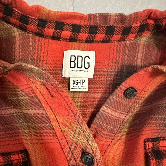 Cropped flannel - Picture 3 of 4